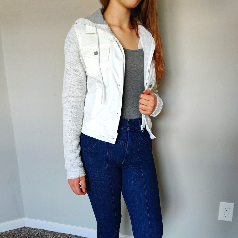 White jean sweatshirt/jacket